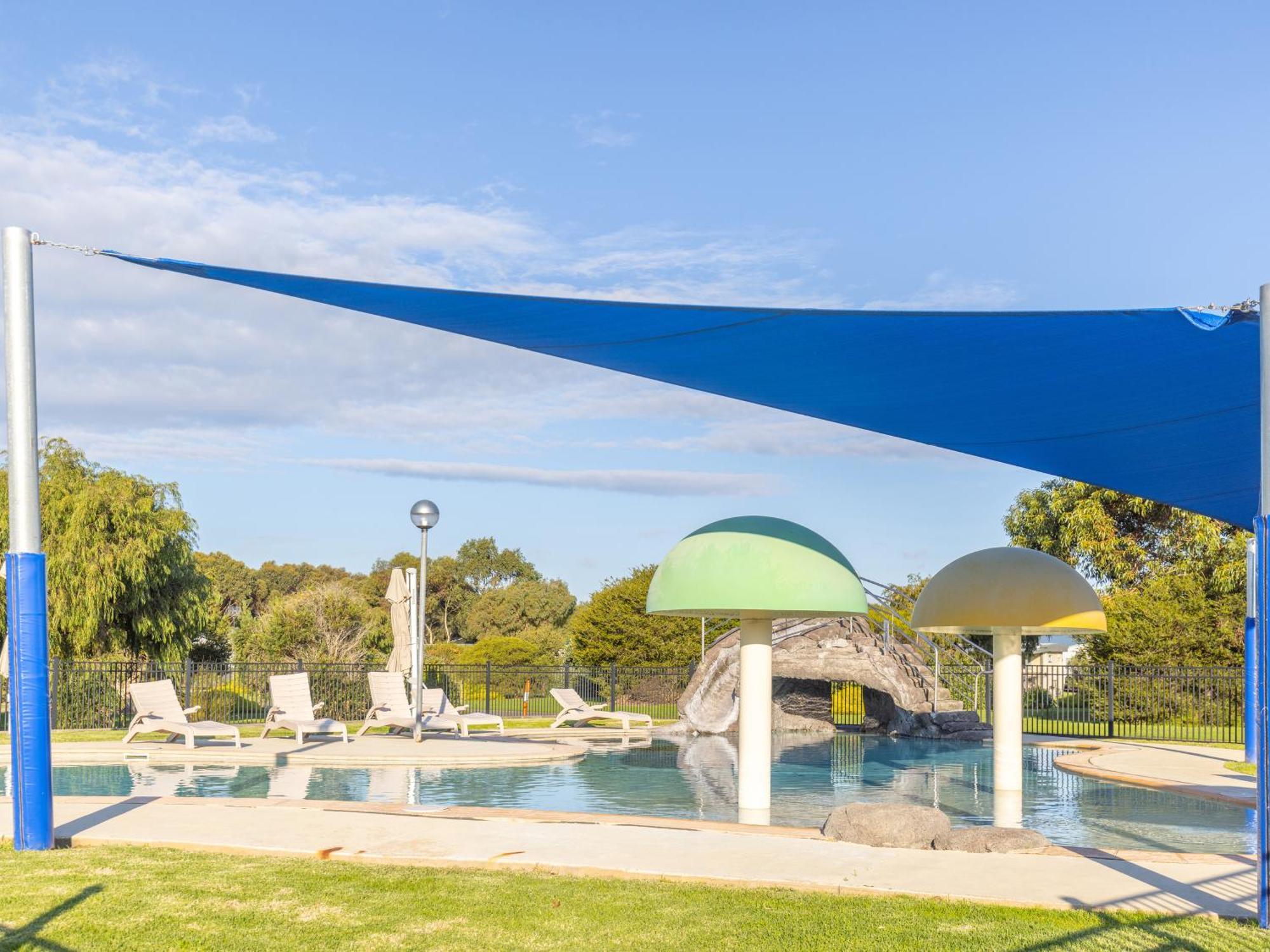 Nrma Warrnambool Riverside Holiday Park Экстерьер фото