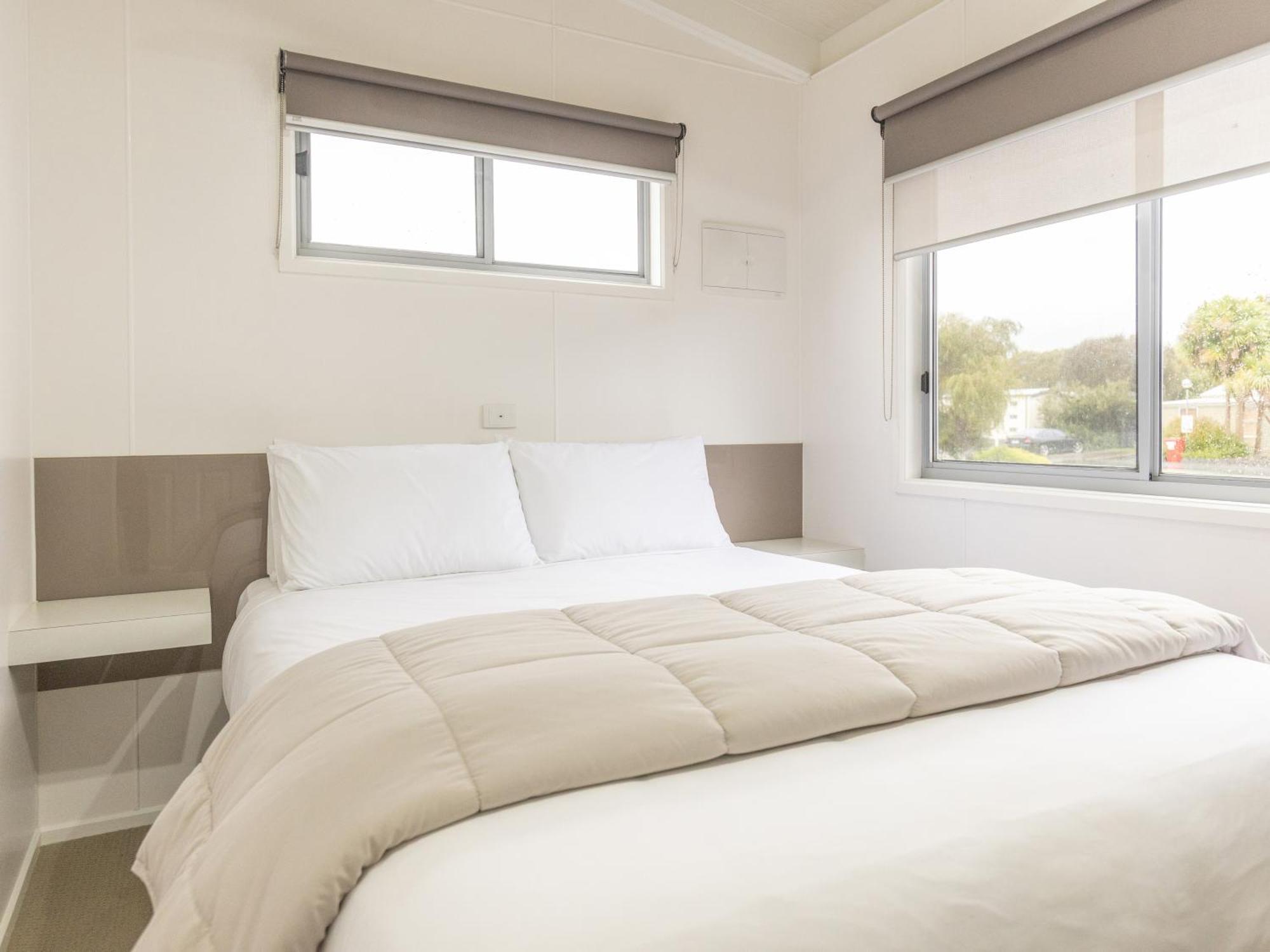 Nrma Warrnambool Riverside Holiday Park Номер фото