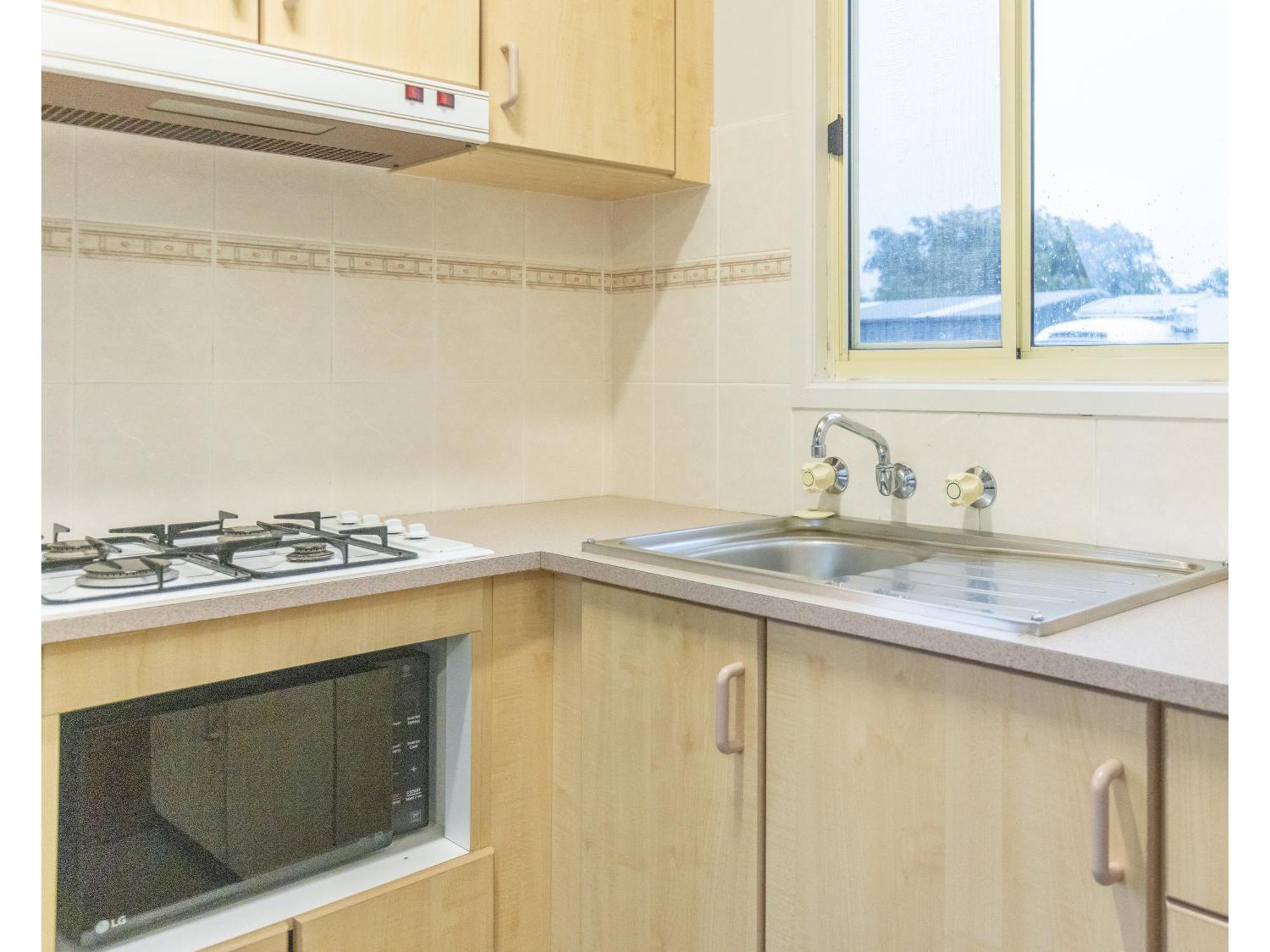 Nrma Warrnambool Riverside Holiday Park Номер фото
