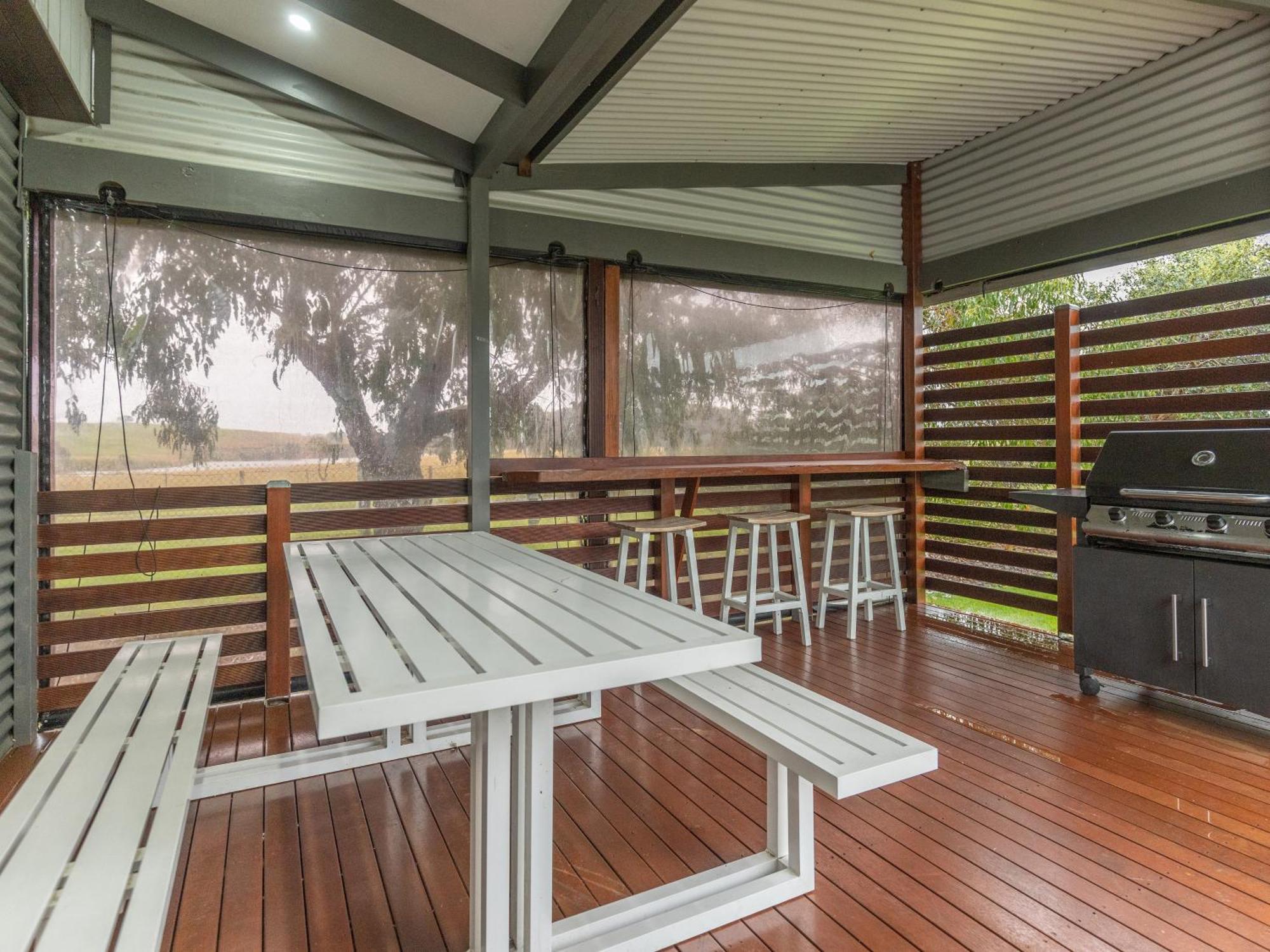 Nrma Warrnambool Riverside Holiday Park Номер фото