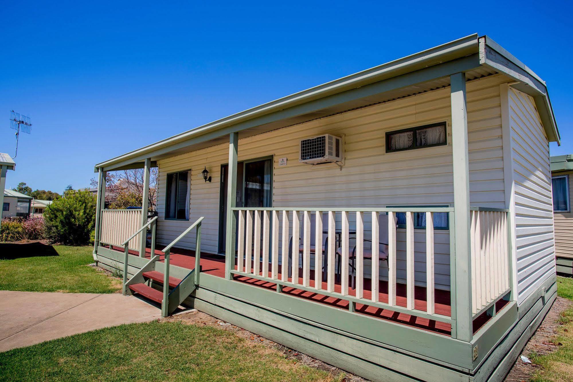 Nrma Warrnambool Riverside Holiday Park Экстерьер фото